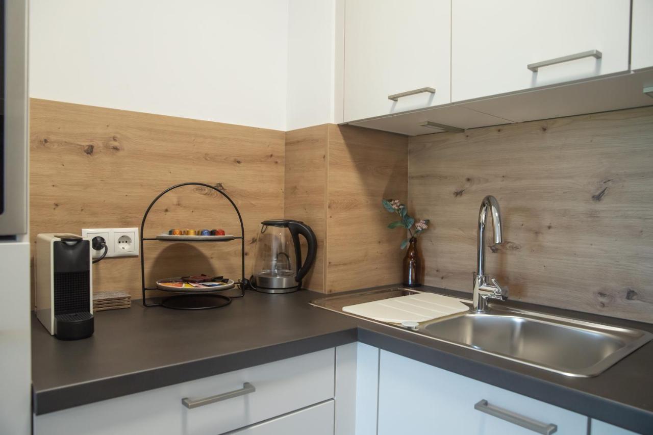 Room 4 Art Appartments Nr.1 In Vienna Center المظهر الخارجي الصورة